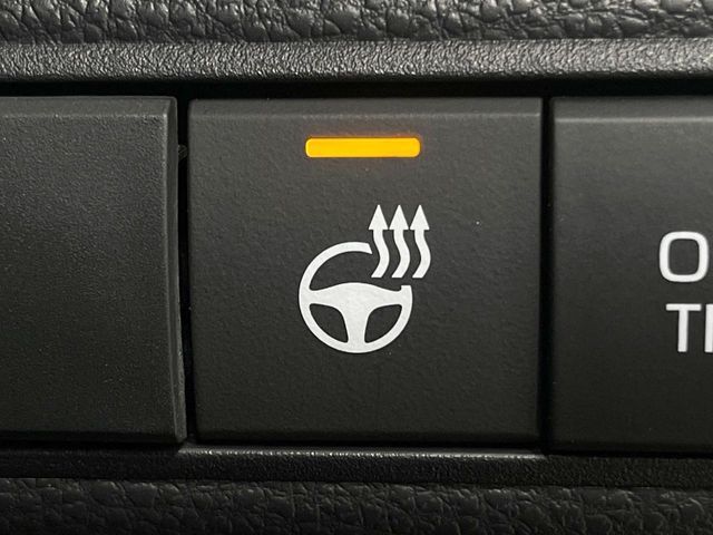 TOYOTA COROLLA TOURING HYBRID 2023