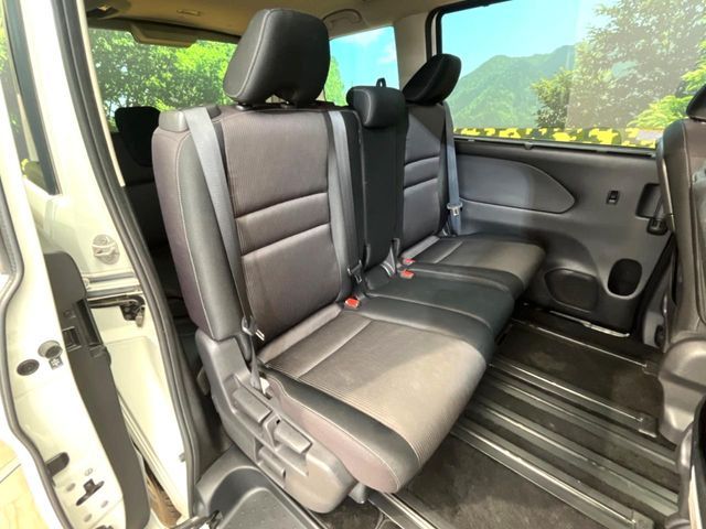 NISSAN SERENA  S-HYBRID 2017