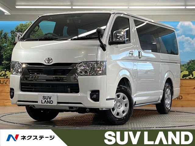 TOYOTA HIACE van 4WD 2025