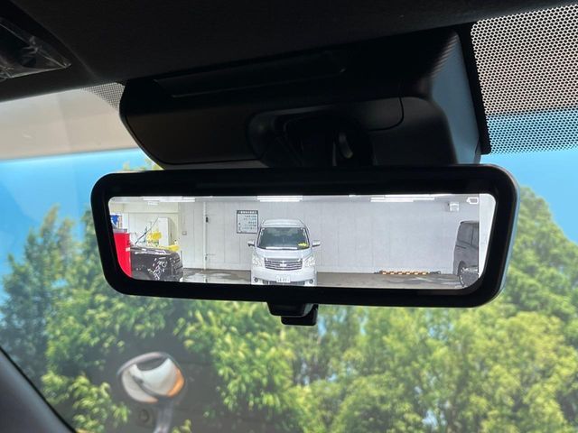 TOYOTA HIACE van 4WD 2025