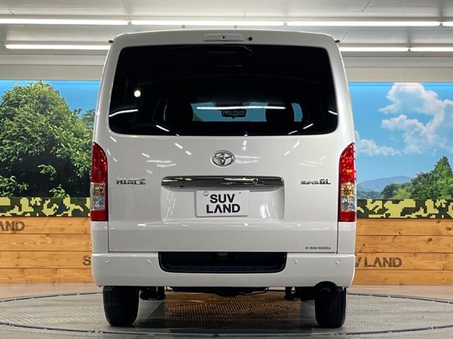 TOYOTA HIACE van 4WD 2025