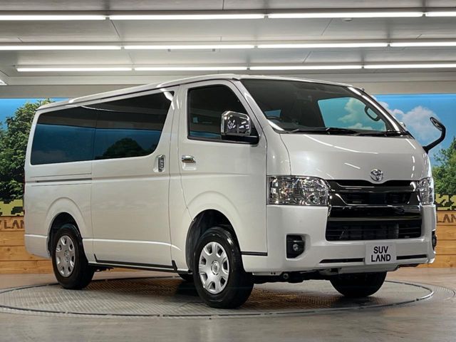 TOYOTA HIACE van 4WD 2025