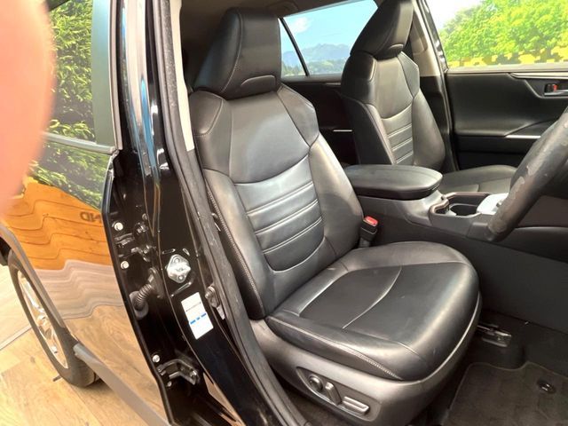 TOYOTA RAV4 4WD 2020