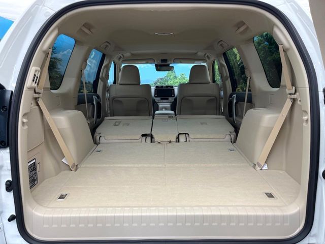 TOYOTA LANDCRUISER PRADO 2023