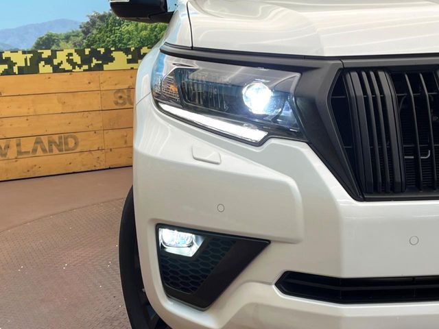 TOYOTA LANDCRUISER PRADO 2023