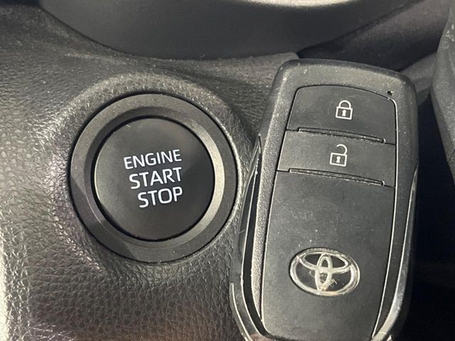 TOYOTA YARIS CROSS 2024