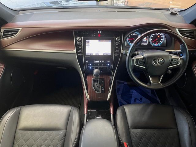 TOYOTA HARRIER 2WD 2014