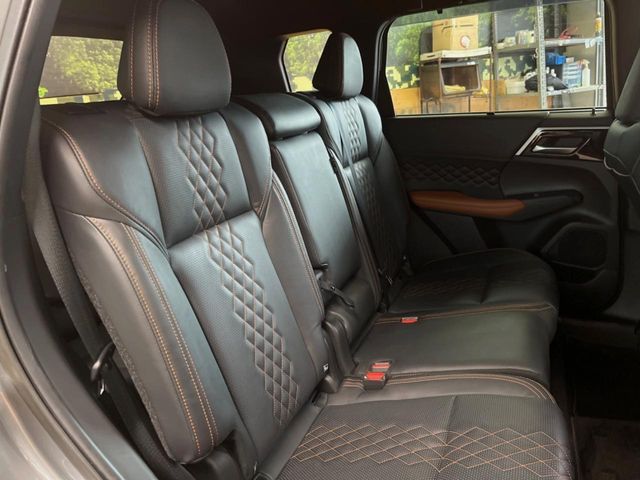 MITSUBISHI OUTLANDER PHEV 2022