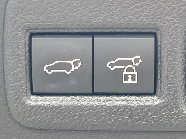 TOYOTA HARRIER 2WD 2021