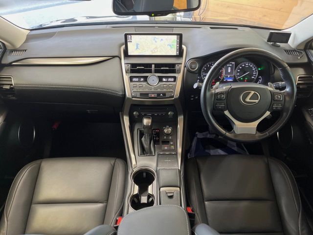 TOYOTA LEXUS NX300 2017