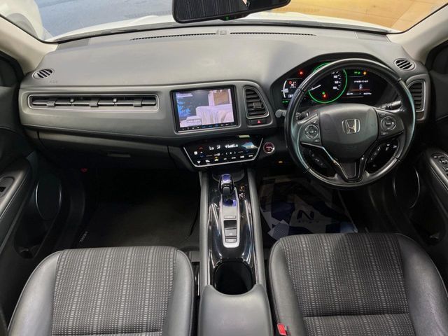 HONDA VEZEL HYBRID 2016