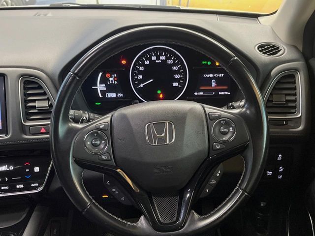 HONDA VEZEL HYBRID 2016