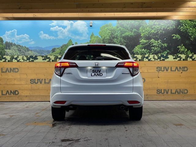 HONDA VEZEL HYBRID 2016