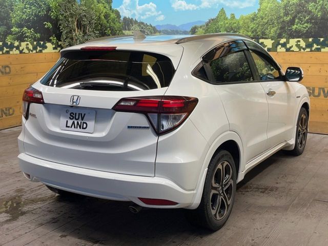 HONDA VEZEL HYBRID 2016