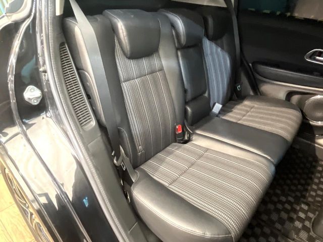 HONDA VEZEL HYBRID 2015