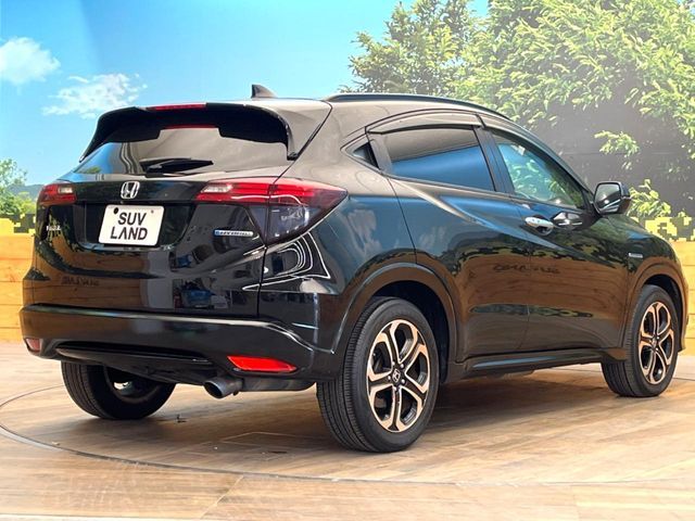 HONDA VEZEL HYBRID 2015