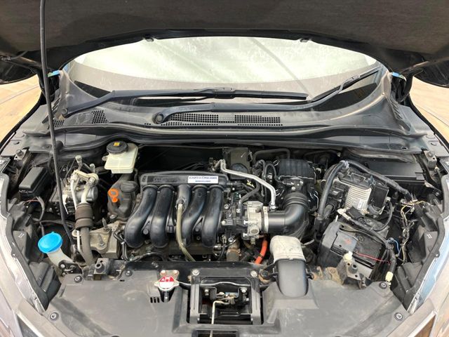 HONDA VEZEL HYBRID 2015