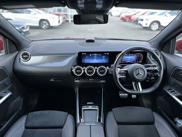 MERCEDES BENZ MERCEDES BENZ GLA class 2024