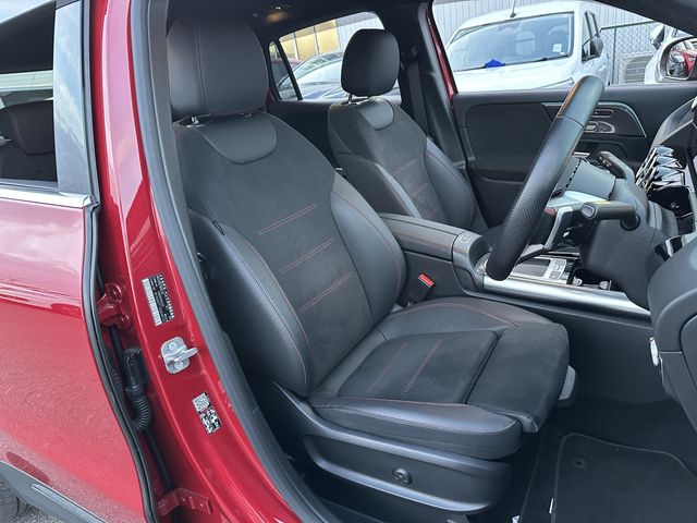 MERCEDES BENZ MERCEDES BENZ GLA class 2024