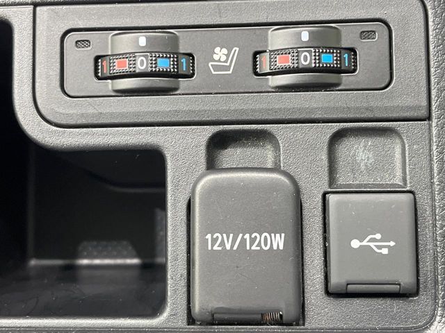 TOYOTA LANDCRUISER PRADO 2022