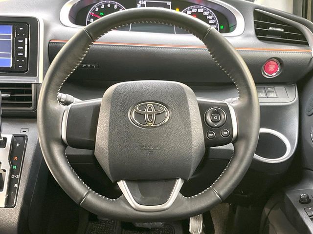 TOYOTA SIENTA 2019