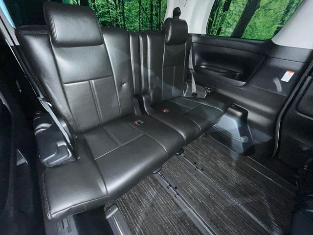 TOYOTA ALPHARD 2017