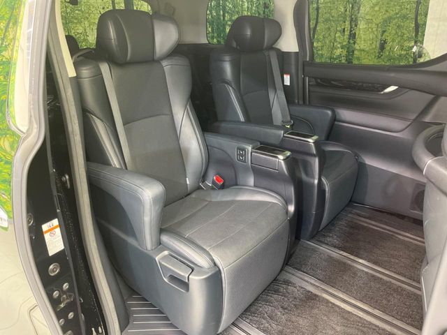 TOYOTA ALPHARD 2018