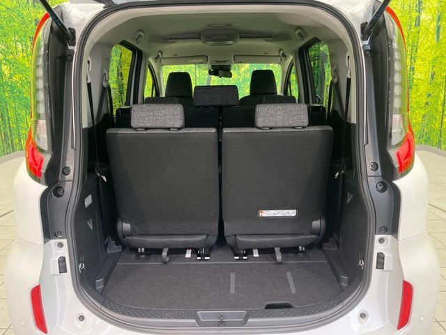 TOYOTA SIENTA HYBRID 2025