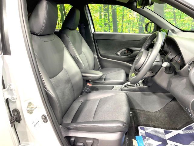 TOYOTA YARIS CROSS HYBRID 2025