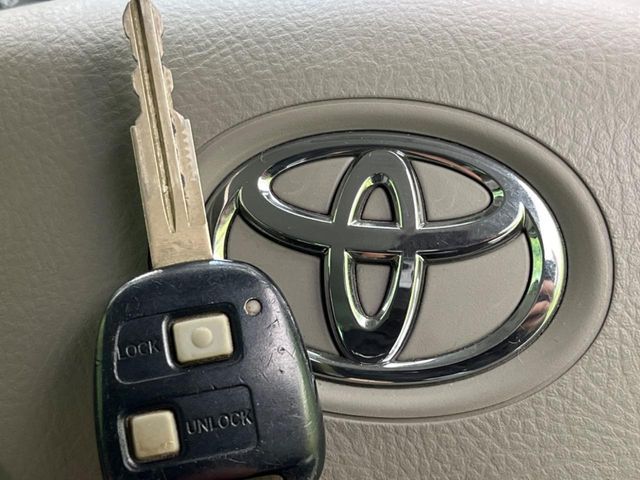 TOYOTA PIXIS SPACE 2014