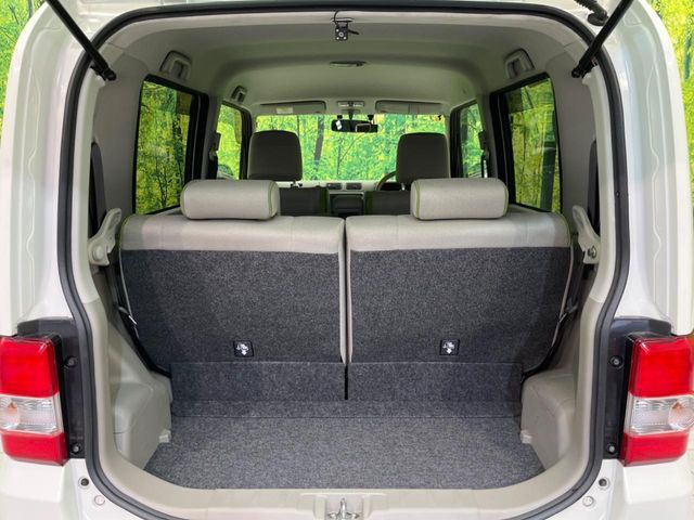 TOYOTA PIXIS SPACE 2014