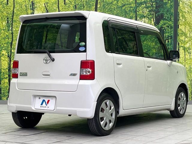 TOYOTA PIXIS SPACE 2014