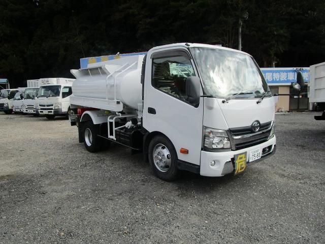 TOYOTA DYNA 2017