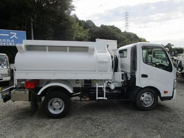 TOYOTA DYNA 2017