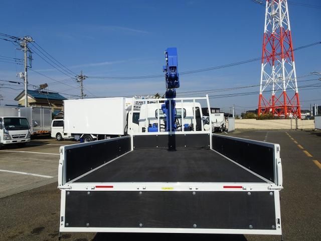 MITSUBISHI CANTER 2024