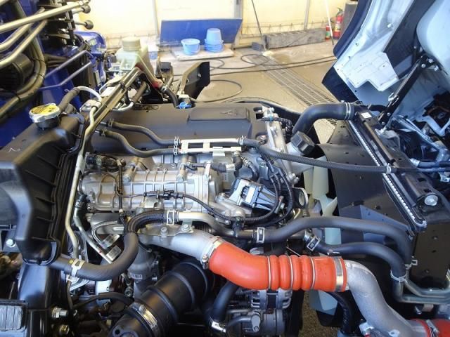 MITSUBISHI CANTER 2024