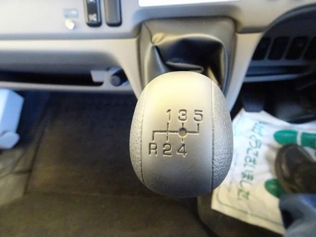 MITSUBISHI CANTER 2024