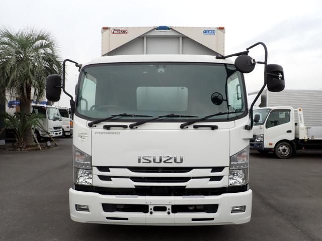 ISUZU FORWARD 2018