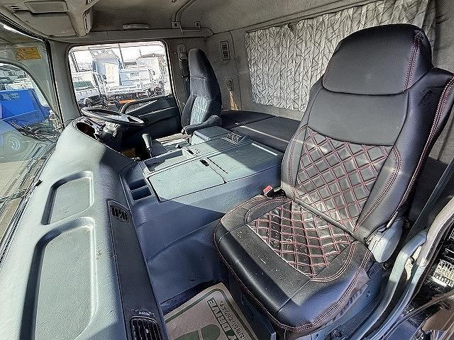 MITSUBISHI FUSOU SUPER GREAT 2006