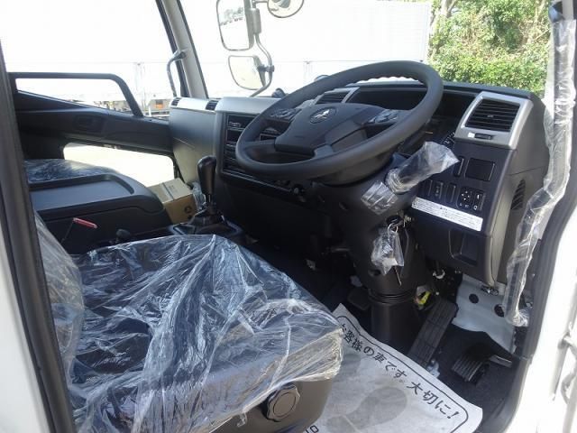 MITSUBISHI FUSOU FIGHTER 2025