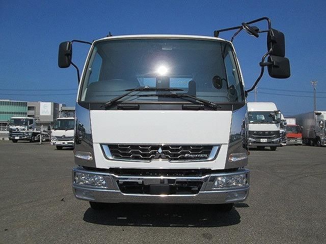 MITSUBISHI FUSOU FIGHTER 2025