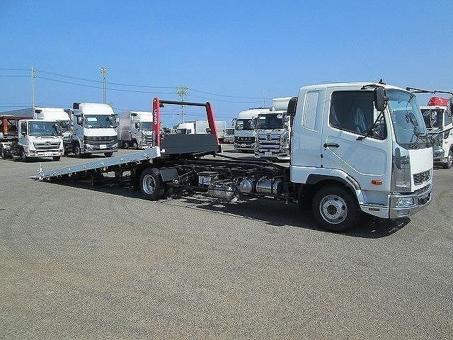 MITSUBISHI FUSOU FIGHTER 2025