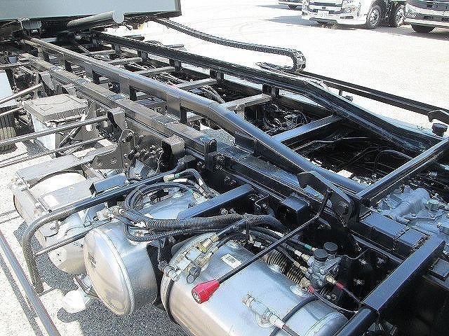 MITSUBISHI FUSOU FIGHTER 2025