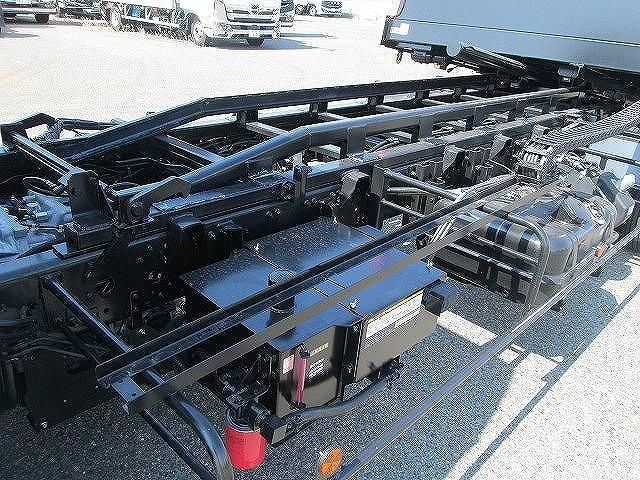 MITSUBISHI FUSOU FIGHTER 2025