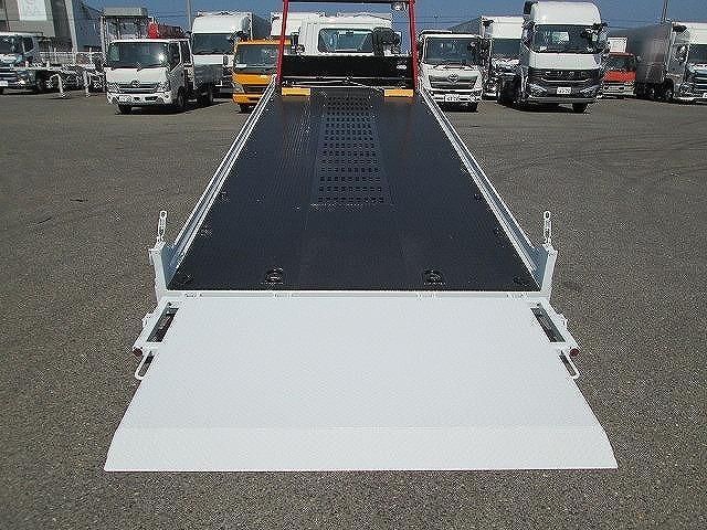 MITSUBISHI FUSOU FIGHTER 2025