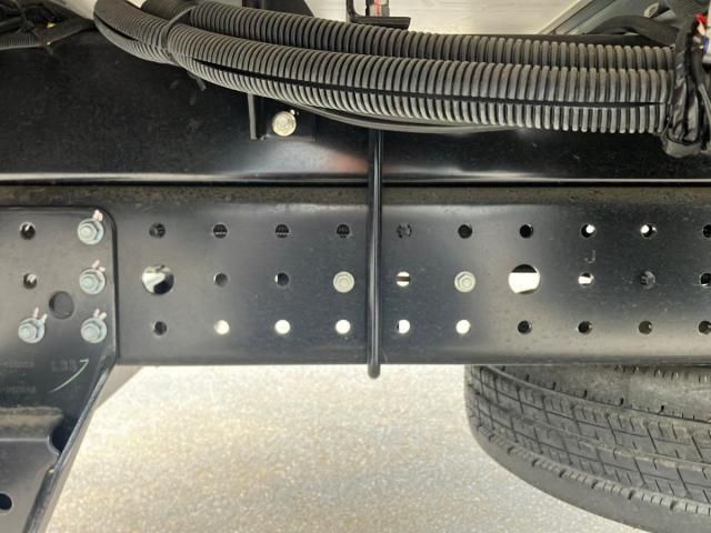 MITSUBISHI CANTER 2023