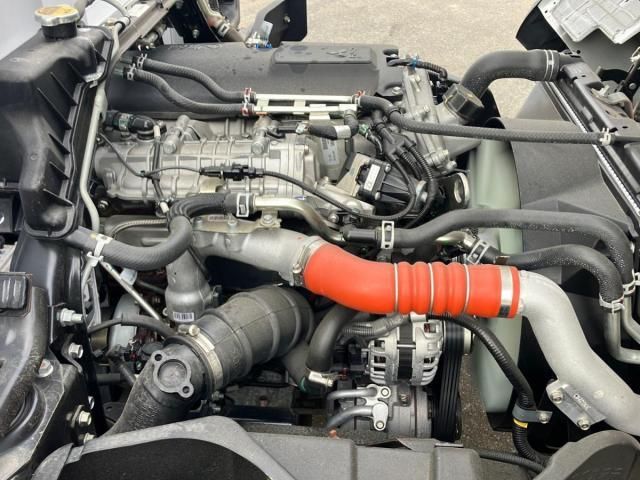 MITSUBISHI CANTER 2023