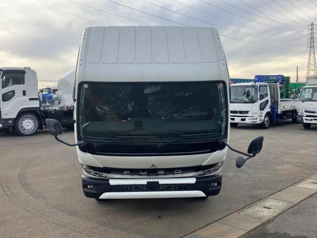 MITSUBISHI CANTER 2023