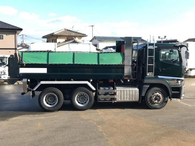 MITSUBISHI FUSOU SUPER GREAT 2018