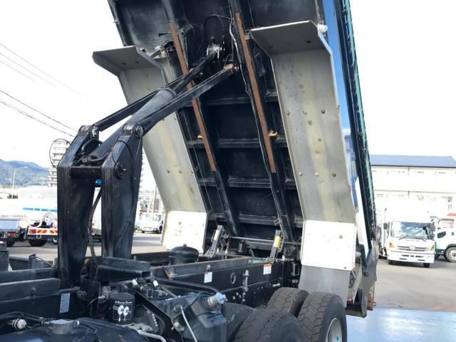 MITSUBISHI FUSOU SUPER GREAT 2018